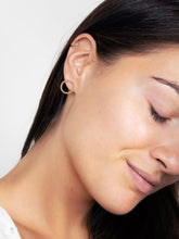 Load image into Gallery viewer, Small Circle Earrings - Kirin