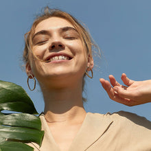 Load image into Gallery viewer, Hoop Earrings - Mismatch Sekai
