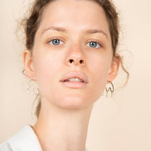 Load image into Gallery viewer, Freshwater pearl drop earrings - Cloud
