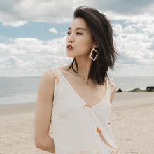 Load image into Gallery viewer, Statement Earrings - Lily
